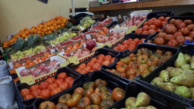Frutas y tomates